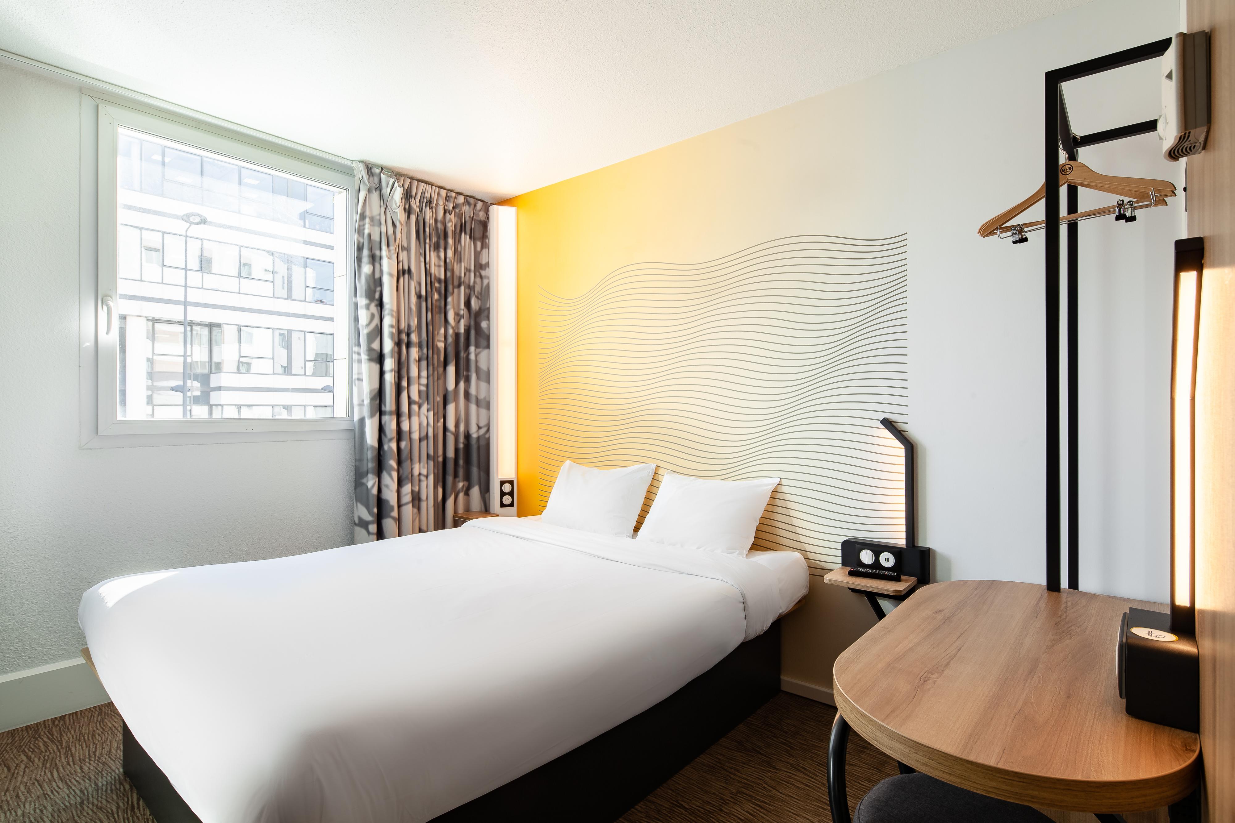 B&B Hotel Paris Saint-Denis Pleyel Bagian luar foto