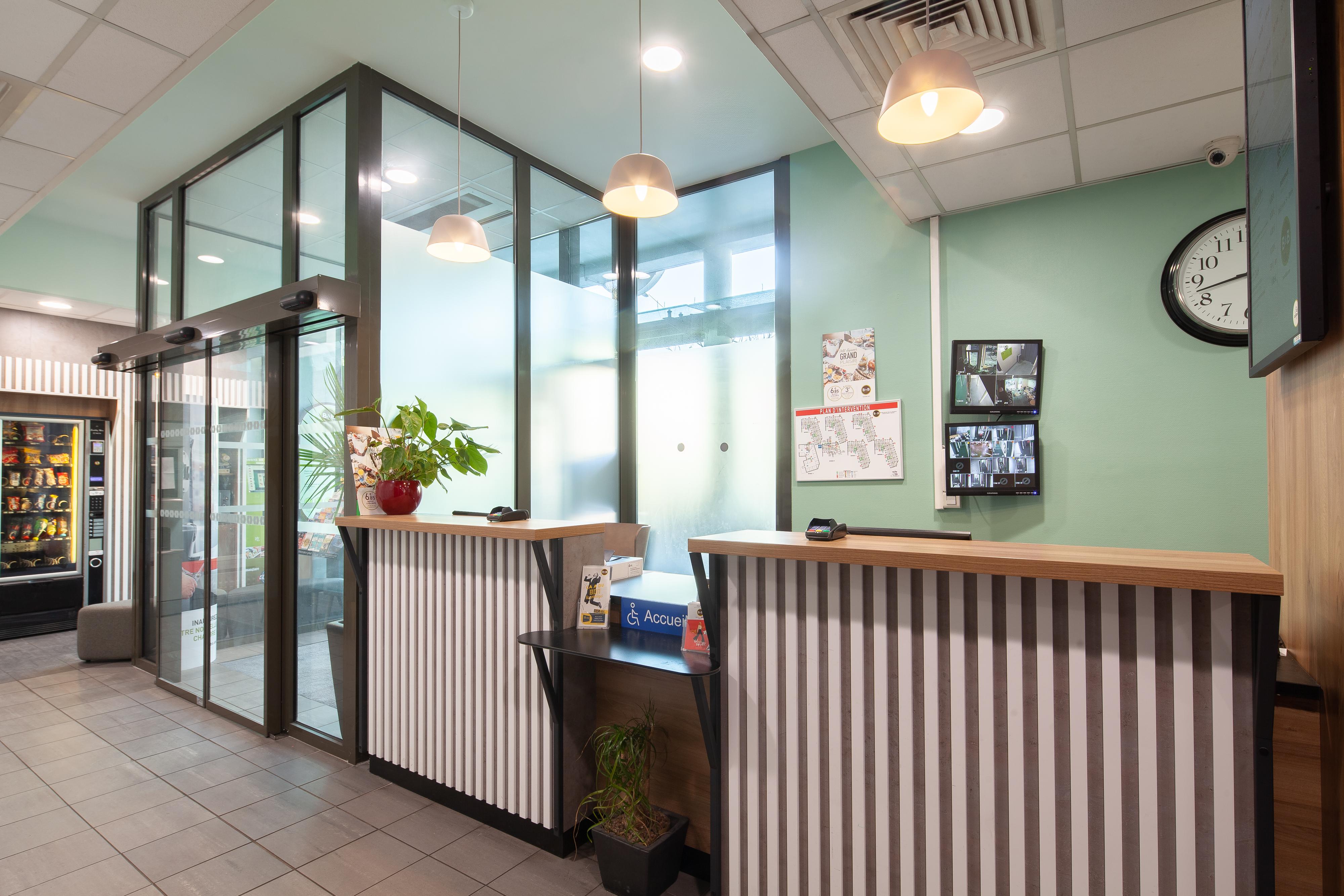 B&B Hotel Paris Saint-Denis Pleyel Bagian luar foto