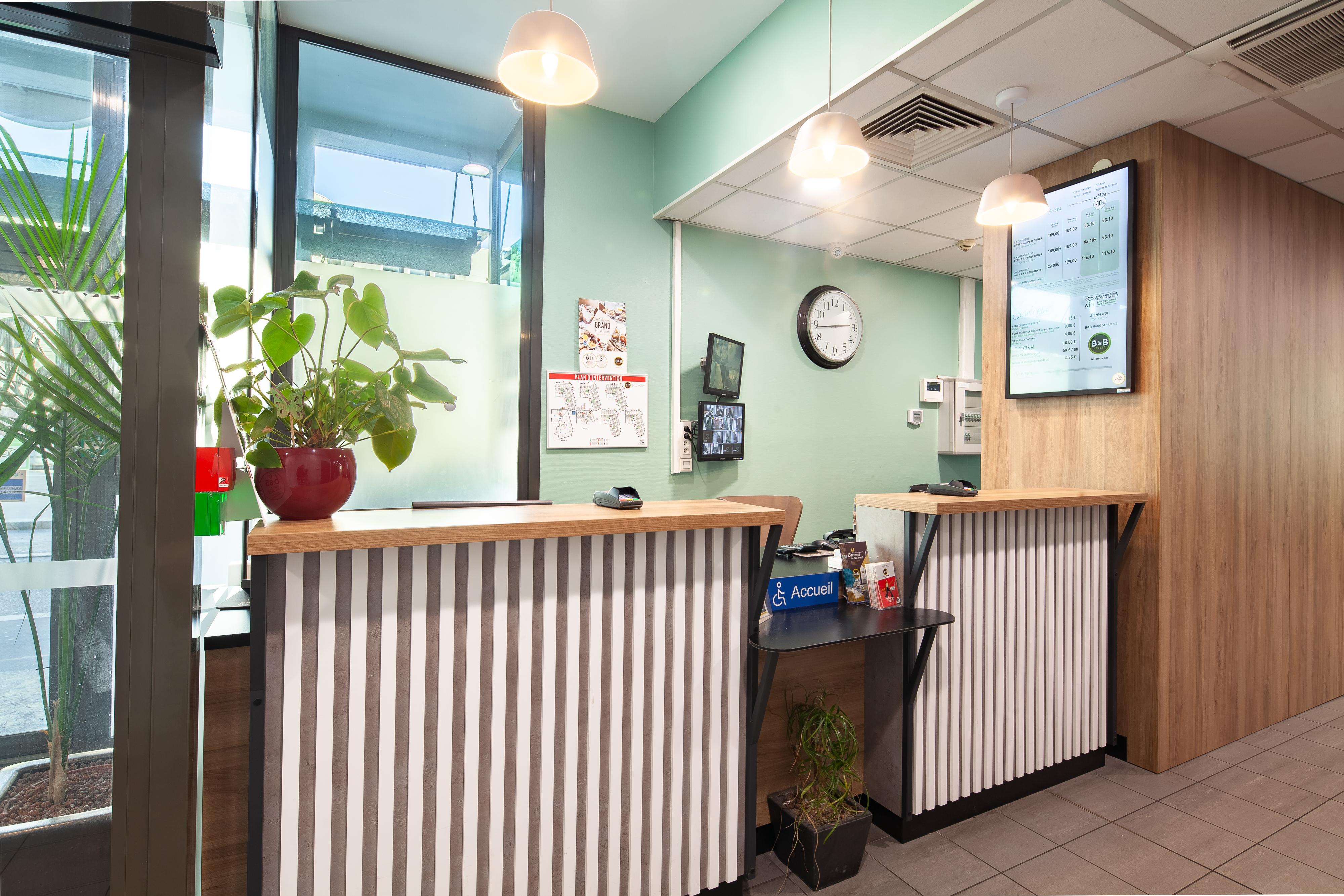 B&B Hotel Paris Saint-Denis Pleyel Bagian luar foto