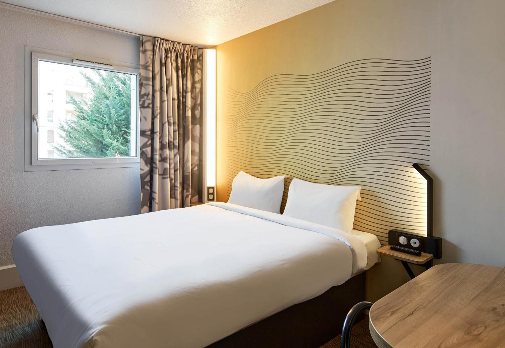 B&B Hotel Paris Saint-Denis Pleyel Bagian luar foto
